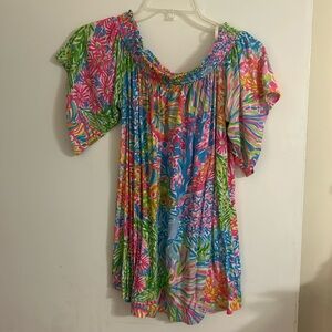 SUPER CUTE EUC Lilly Pulitzer off the shoulder top size medium
